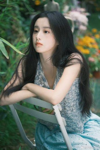 艳母动漫播放界面展示